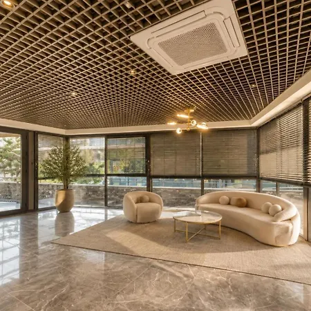 Royal Grand Exclusive Luxury *